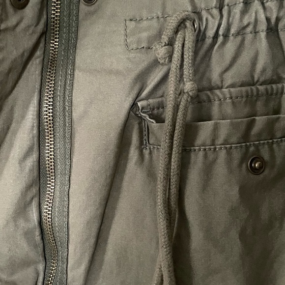 Old Navy Utility Jacket in Olive - Picture 6 of 9